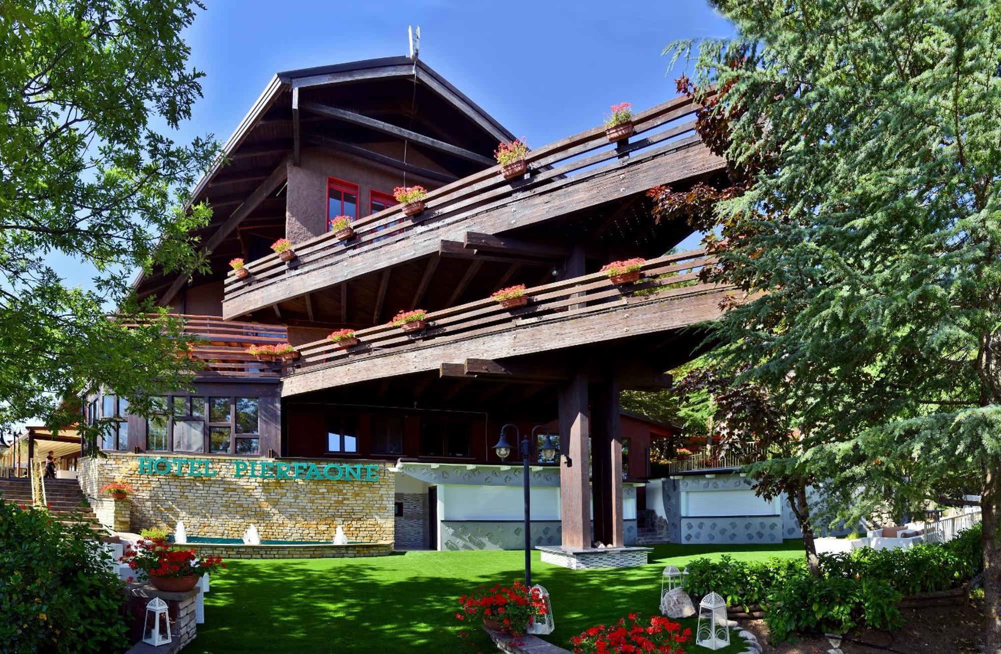 Abriola Hotel Pierfaone מראה חיצוני תמונה