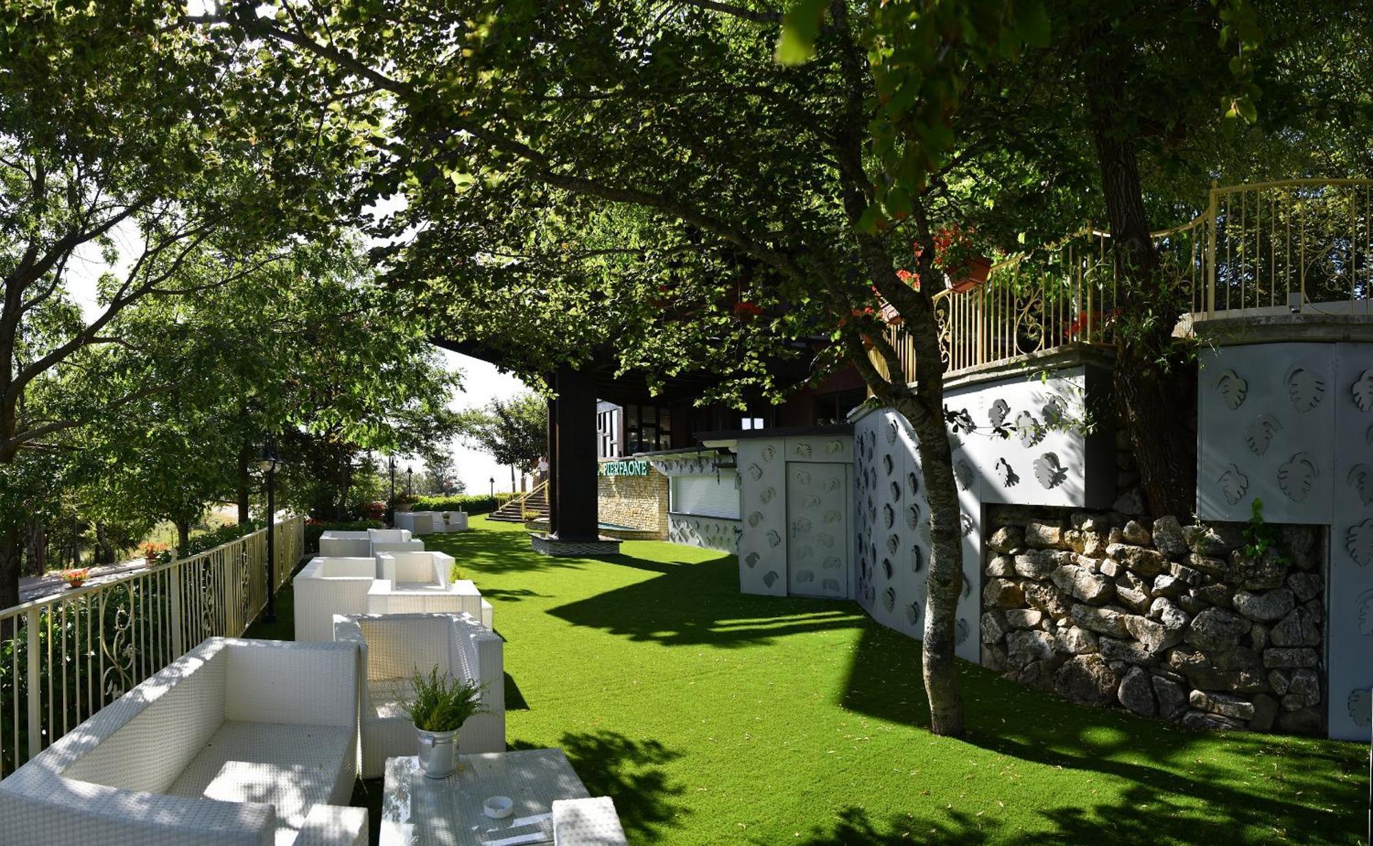 Abriola Hotel Pierfaone מראה חיצוני תמונה